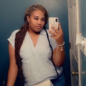 Meet your Posher, Jasmine